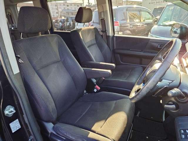 ステップワゴンスパーダ Ｚ　禁煙　ナビＴＶ　Ｂカメ　スマキ―　両電スラ　ＥＴＣ　ＤＶＤ　フグ　アルミ　保証付き（20枚目）