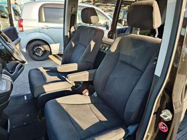 ステップワゴンスパーダ Ｚ　禁煙　ナビＴＶ　Ｂカメ　スマキ―　両電スラ　ＥＴＣ　ＤＶＤ　フグ　アルミ　保証付き（24枚目）