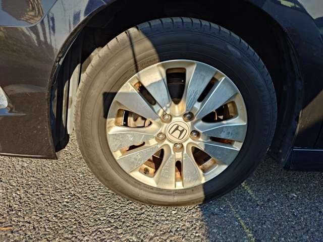 ステップワゴンスパーダ Ｚ　禁煙　ナビＴＶ　Ｂカメ　スマキ―　両電スラ　ＥＴＣ　ＤＶＤ　フグ　アルミ　保証付き（48枚目）