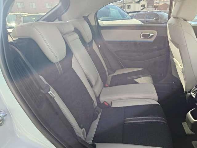 ヴェゼル ｅ：ＨＥＶ　Ｚ・ＰＬａＹパッケージ　禁煙　ナビＴＶ　Ｂカメラ　スマキ―　レーンキープ　ＥＴＣ　フォグ　ＬＥＤ　保証付き（23枚目）