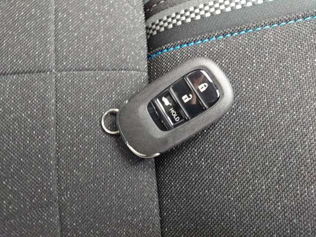 ヴェゼル ｅ：ＨＥＶ　Ｚ・ＰＬａＹパッケージ　禁煙　ナビＴＶ　Ｂカメラ　スマキ―　レーンキープ　ＥＴＣ　フォグ　ＬＥＤ　保証付き（52枚目）