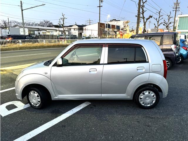 ピノ 禁煙 5速マニュアル CD ドアバイザー(8枚目)