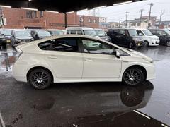 ���ҤǤϥ������к����ޤ��ơ��������륹�ޤ��⡢��������������ĺ�����֤�Ǽ�֤��ƤƤ��������ޤ��������ͤʤ�Ӥ˼Ұ��η򹯡������˱ĶȤ�����ĺ���ޤ�������������ꤤ���ޤ��� 2