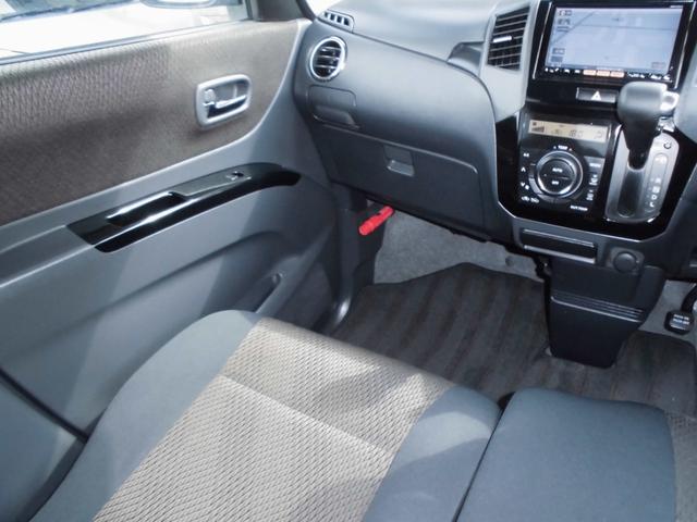 ルークス ハイウェイスターターボ　最終後期型　ターボ車　フルセグナビ　プッシュスタート　両側オートスライド　ＥＴＣ　純正ＨＩＤ　フォグランプ　タイミングチェーン　ＣＶＴミッション　内装抗菌消毒済（25枚目）