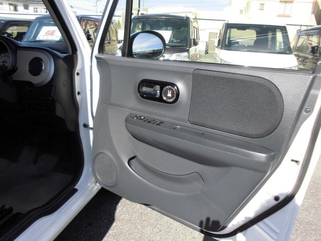 アルトラパン Ｘセレクション　フルセグナビ　ドアーミラーウインカー　バックカメラ　プッシュスタート　シートヒーター（30枚目）