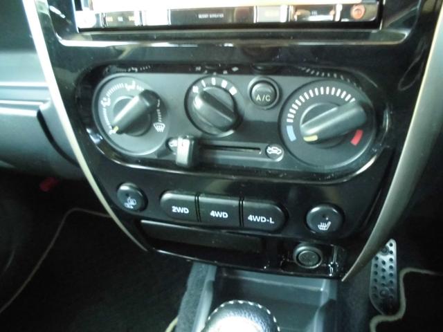 ジムニー ランドベンチャー　１０型　ワンオーナー　フルセグナビ　純正ルーフスポイラー　バックカメラ　ＥＴＣ　リトラクタブルミラー　ステアリングスイッチ　純正フットライトイルミネーション　ドライブレコーダー　ヒートシター（33枚目）