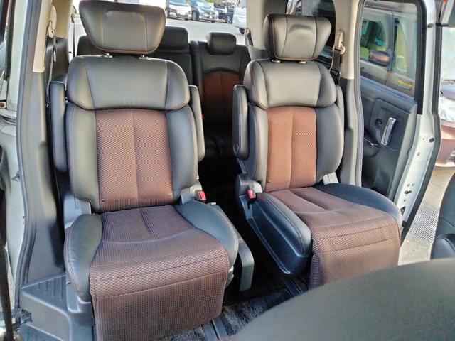 エルグランド 250ハイウェイスター アルパイン8型ナビ フルセグTV DVD 後部モニター 新品タイヤ バックカメラ 両側パワスラ インテリキー2個 プッシュスタート ETC HIDヘッドライト(14枚目)