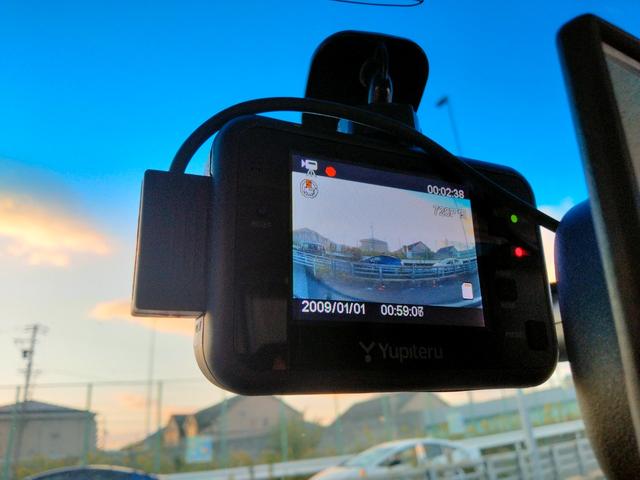 エルグランド 250ハイウェイスター アルパイン8型ナビ フルセグTV DVD 後部モニター 新品タイヤ バックカメラ 両側パワスラ インテリキー2個 プッシュスタート ETC HIDヘッドライト(18枚目)