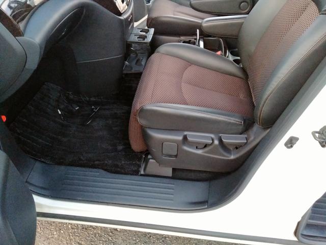 エルグランド 250ハイウェイスター アルパイン8型ナビ フルセグTV DVD 後部モニター 新品タイヤ バックカメラ 両側パワスラ インテリキー2個 プッシュスタート ETC HIDヘッドライト(50枚目)