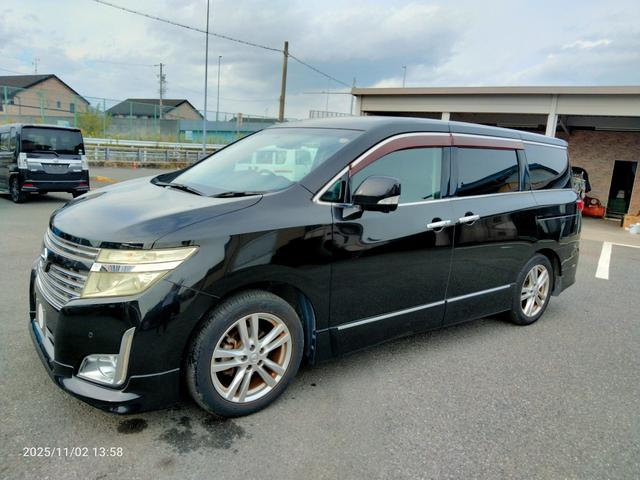 エルグランド ２５０ハイウェイスター　ナビ　フルセグＴＶ　ＤＶＤ　マルチビューカメラ　ＢＬＵＥＴＯＯＴＨ　タバコ臭無し　インテリキー２個　プッシュスタート　両側パワスラ　ＥＴＣ　盗難防止システム　ＨＩＤヘッドライト（21枚目）