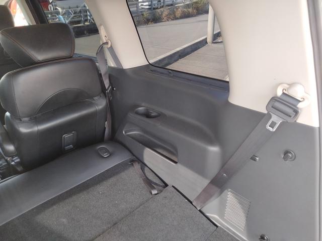 エルグランド ２５０ハイウェイスター　ナビ　フルセグＴＶ　ＤＶＤ　マルチビューカメラ　ＢＬＵＥＴＯＯＴＨ　タバコ臭無し　インテリキー２個　プッシュスタート　両側パワスラ　ＥＴＣ　盗難防止システム　ＨＩＤヘッドライト（30枚目）