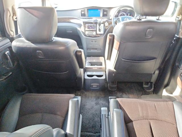 エルグランド ２５０ハイウェイスター　ナビ　フルセグＴＶ　ＤＶＤ　マルチビューカメラ　ＢＬＵＥＴＯＯＴＨ　タバコ臭無し　インテリキー２個　プッシュスタート　両側パワスラ　ＥＴＣ　盗難防止システム　ＨＩＤヘッドライト（32枚目）