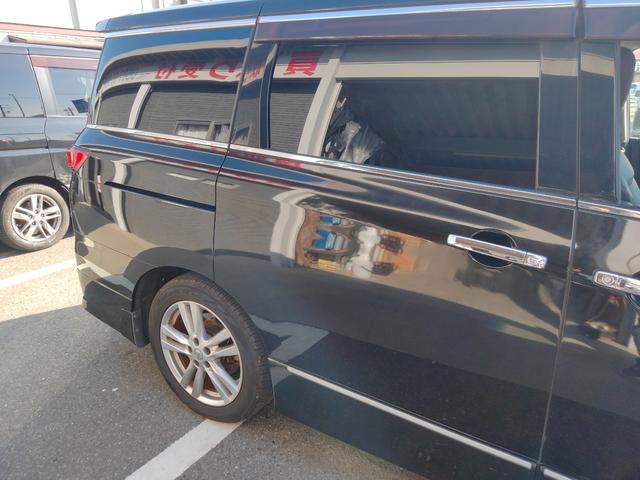 エルグランド ２５０ハイウェイスター　ナビ　フルセグＴＶ　ＤＶＤ　マルチビューカメラ　ＢＬＵＥＴＯＯＴＨ　タバコ臭無し　インテリキー２個　プッシュスタート　両側パワスラ　ＥＴＣ　盗難防止システム　ＨＩＤヘッドライト（59枚目）