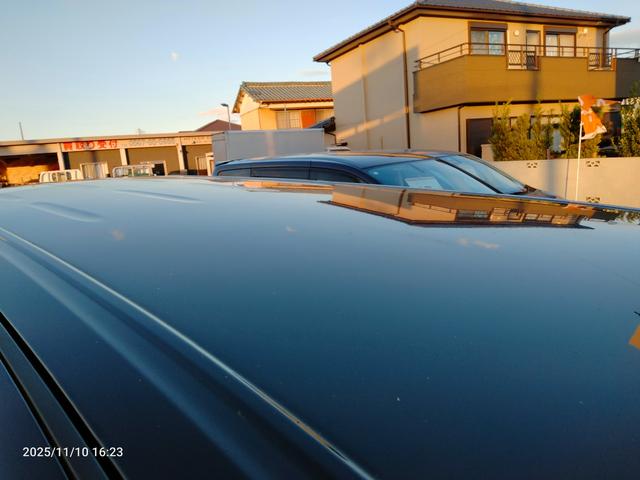 エルグランド ２５０ハイウェイスター　ナビ　フルセグＴＶ　アラウンドビューカメラ　新品タイヤ　後部モニター　ＤＶＤ　ＢＬＵＥＴＯＯＴＨ　両側パワスラ　インテリキー　プッシュスタート　コーナーセンサー　ＨＩＤヘッドライト（52枚目）