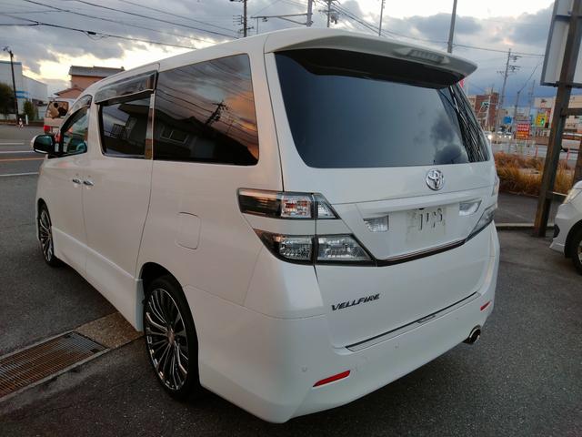 ヴェルファイア ２．４Ｚ　ナビ　フルセグＴＶ　後部モニター　ＤＶＤ　バックカメラ　前後ドラレコ　タバコ臭無し　サンルーフ　両側パワスラ　スマートキー２個　プッシュスタート　ＥＴＣ　ＨＩＤヘッドライト　盗難防止システム（3枚目）