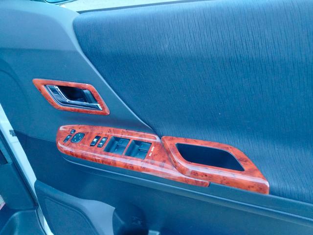 ヴェルファイア ２．４Ｚ　ナビ　フルセグＴＶ　後部モニター　ＤＶＤ　バックカメラ　前後ドラレコ　タバコ臭無し　サンルーフ　両側パワスラ　スマートキー２個　プッシュスタート　ＥＴＣ　ＨＩＤヘッドライト　盗難防止システム（43枚目）