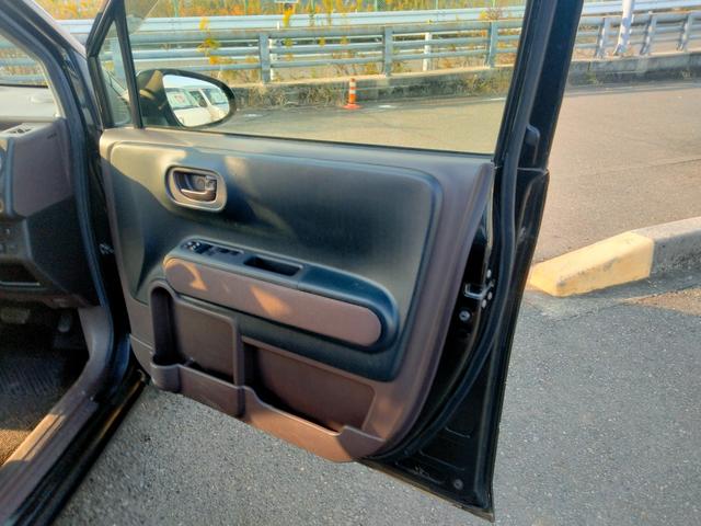 ポルテ Ｘ　ナビ　ＴＶ　ＤＶＤ　新品タイヤ　禁煙車　ＢＬＵＥＴＯＯＴＨ　バックカメラ　キーレス・スペアキー付　パワスラ　ＥＴＣ（42枚目）