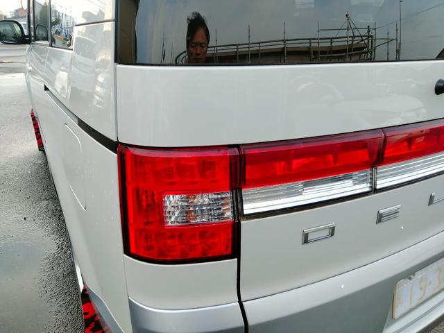 総額は遠方登録費、陸送費以外のすべてが含まれます。　自動車税・名義変更・車検費用等、別途ご請求は致しません。