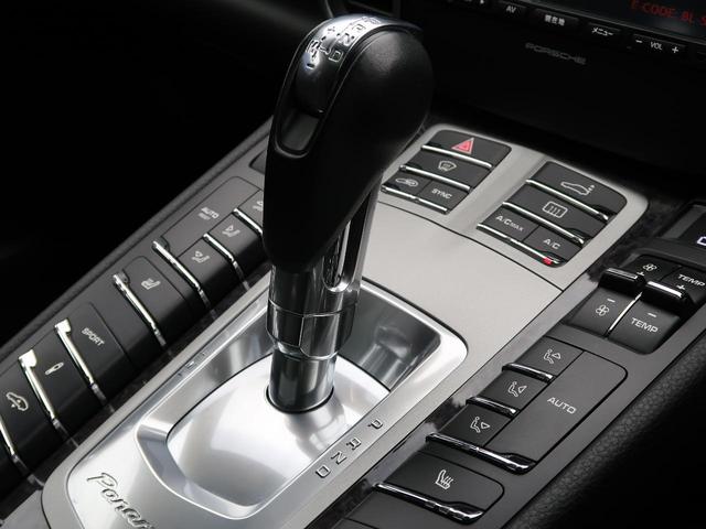 S E-ハイブリッド サンルーフ 純正OP20インチAW 黒革シート 全席シートヒーター クルーズコントロール エアサス 電動リアゲート パワーシート 純正SDナビ フルセグ ETC バックカメラ 禁煙(8枚目)