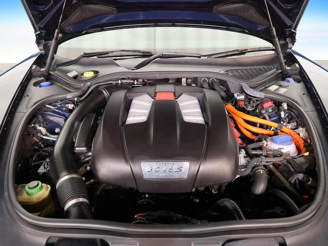 S E-ハイブリッド サンルーフ 純正OP20インチAW 黒革シート 全席シートヒーター クルーズコントロール エアサス 電動リアゲート パワーシート 純正SDナビ フルセグ ETC バックカメラ 禁煙(14枚目)