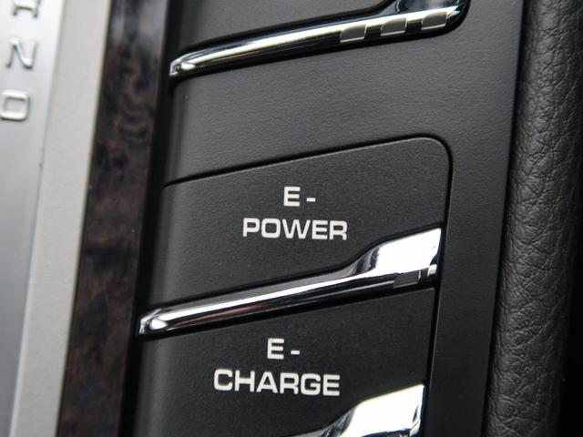 S E-ハイブリッド サンルーフ 純正OP20インチAW 黒革シート 全席シートヒーター クルーズコントロール エアサス 電動リアゲート パワーシート 純正SDナビ フルセグ ETC バックカメラ 禁煙(44枚目)
