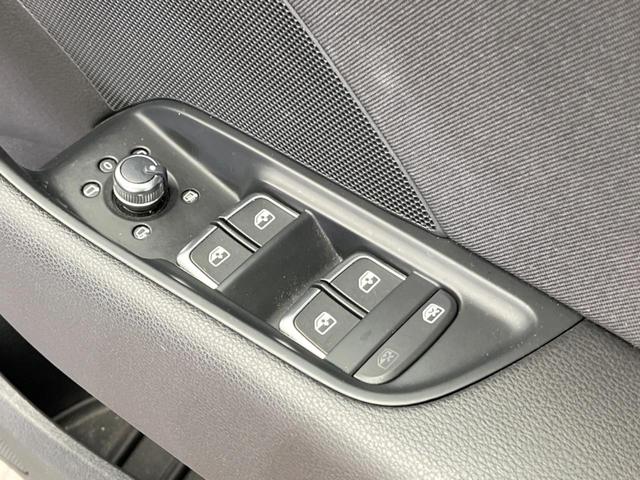 スポーツバック1.4TFSI スポーツ 後期 コンビニエンスPKG ナビゲーションPKG アドバンスドキー 純正ナビ リアビューカメラ ドライブセレクト アダプティブクルーズコントロール 純正17インチAW パワーシート シートヒーター(29枚目)
