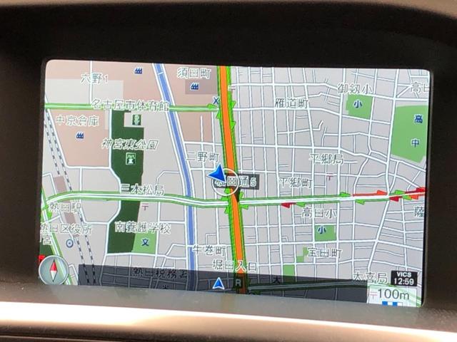 Ｖ６０ Ｔ４　ラグジュアリーエディション　特別仕様車　純正ＨＤＤナビ　アダプティブクルーズコントロール　キーレスドライブ　バックカメラ　ＨＩＤヘッド　黒革シート　前席シートヒーター　パワーシート　シートメモリー　フルセグ　ＥＴＣ　禁煙車（4枚目）
