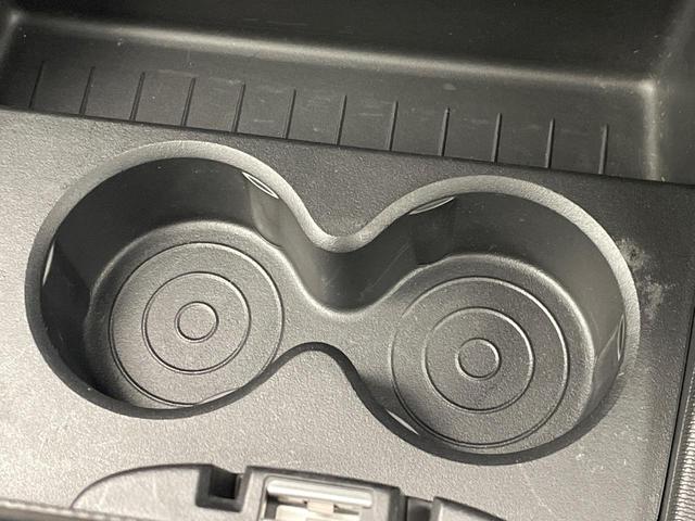 トゥインゴ インテンス　キャンバストップ　キャンバストップ　バックソナー　オートクルーズコントロール　オートライト　キーレスキー　Ｂｌｕｅｔｏｏｔｈ　オートエアコン　ＬＥＤヘッドライト　純正１５インチアルミホイール　雨滴感応式オートワイパー（55枚目）