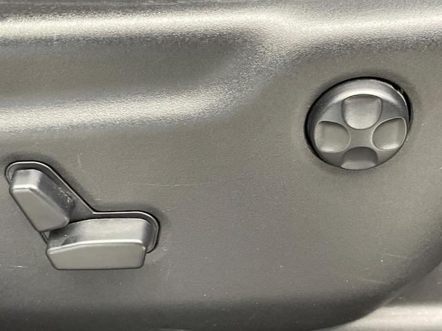 ジープ・グランドチェロキー クロームエディション　特別仕様車　クルーズコントロール　バックカメラ　サイドカメラ　クリアランスソナー　パワーシート　純正ナビ　純正１８インチアルミホイール　スマートキー　禁煙車　オートライト　オートエアコン（44枚目）