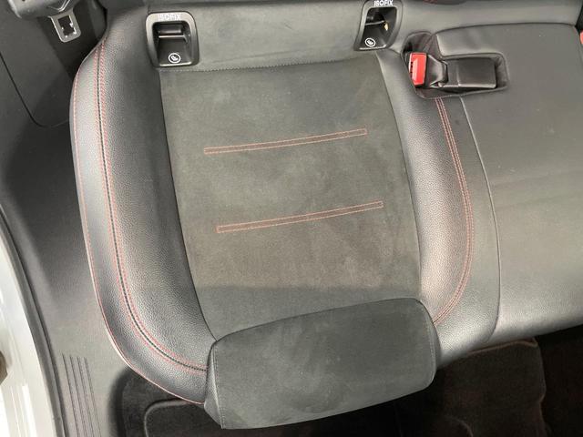 Ｂクラス Ｂ２００ｄ　ＡＭＧライン　ナビゲーションＰＫＧ　レーダークルーズコントロール　バックカメラ　ブラインドスポットアシスト　前席シートヒーター　前席メモリー付パワーシート　運転席イージーエントリー　ＬＥＤヘッドライト　禁煙車（40枚目）