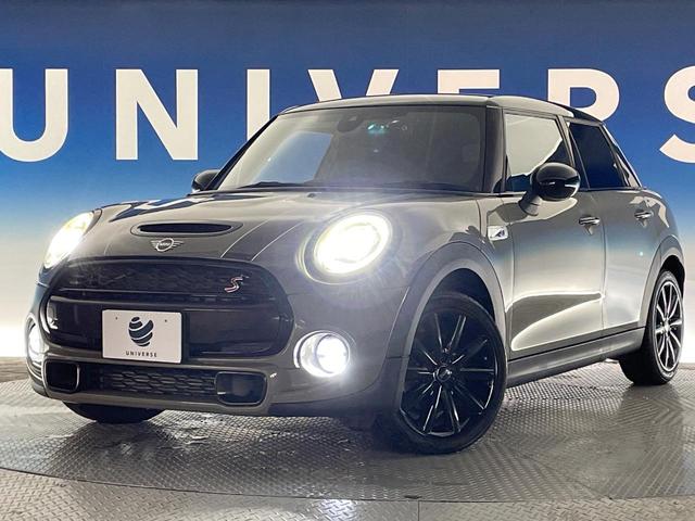 ＭＩＮＩ クーパーＳ　５ドア　エナジェティックスタイル　ユニオンジャックテールランプ　レーダークルコン　ペッパーパッケージ　純正ナビ　バックカメラ　Ｂｌｕｅｔｏｏｔｈ　ＬＥＤヘッドランプ　コンフォートアクセス　ＥＴＣ　禁煙（12枚目）