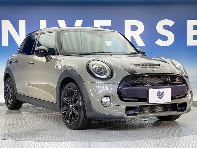 ＭＩＮＩ クーパーＳ　５ドア　エナジェティックスタイル　ユニオンジャックテールランプ　レーダークルコン　ペッパーパッケージ　純正ナビ　バックカメラ　Ｂｌｕｅｔｏｏｔｈ　ＬＥＤヘッドランプ　コンフォートアクセス　ＥＴＣ　禁煙（15枚目）