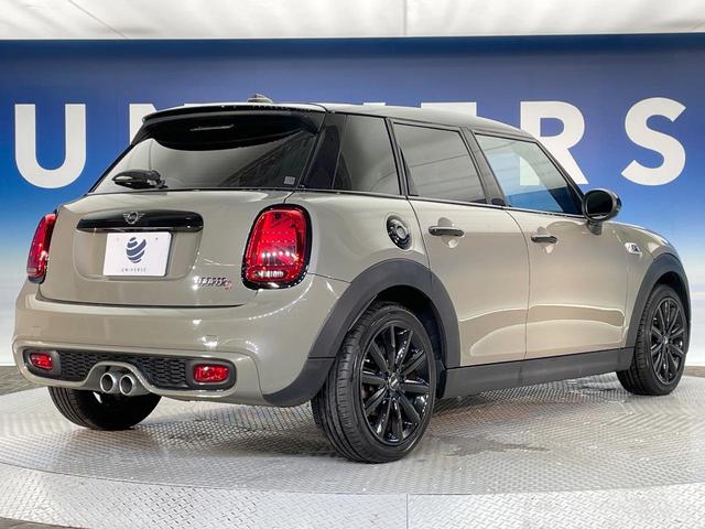 ＭＩＮＩ クーパーＳ　５ドア　エナジェティックスタイル　ユニオンジャックテールランプ　レーダークルコン　ペッパーパッケージ　純正ナビ　バックカメラ　Ｂｌｕｅｔｏｏｔｈ　ＬＥＤヘッドランプ　コンフォートアクセス　ＥＴＣ　禁煙（16枚目）