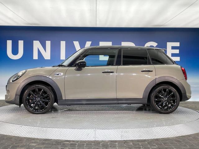 ＭＩＮＩ クーパーＳ　５ドア　エナジェティックスタイル　ユニオンジャックテールランプ　レーダークルコン　ペッパーパッケージ　純正ナビ　バックカメラ　Ｂｌｕｅｔｏｏｔｈ　ＬＥＤヘッドランプ　コンフォートアクセス　ＥＴＣ　禁煙（19枚目）