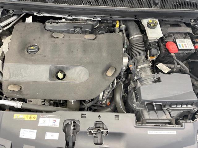 ３０８ ＧＴ　ブルーＨＤｉ　レーダークルコン　ＡｐｐｌｅＣａｒＰｌａｙ　ディーゼル車　バックカメラ　純正ナビ　オートデュアルエアコン　スマートキー　ＥＴＣ車載器　禁煙車　オートハイビーム　フルセグＴＶ　Ｂｌｕｅｔｏｏｔｈ（19枚目）