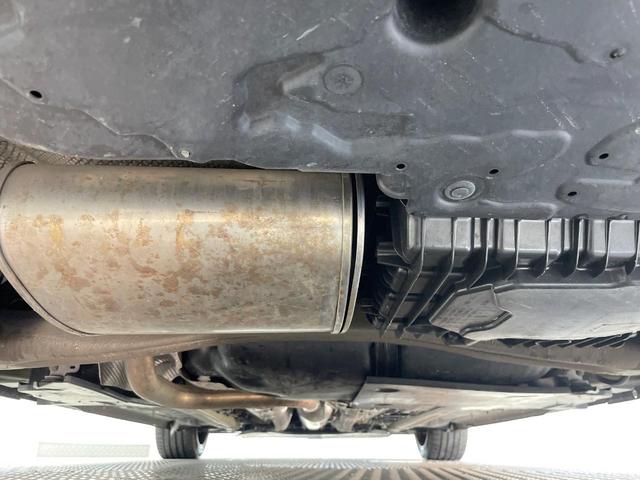 ３０８ ＧＴ　ブルーＨＤｉ　レーダークルコン　ＡｐｐｌｅＣａｒＰｌａｙ　ディーゼル車　バックカメラ　純正ナビ　オートデュアルエアコン　スマートキー　ＥＴＣ車載器　禁煙車　オートハイビーム　フルセグＴＶ　Ｂｌｕｅｔｏｏｔｈ（24枚目）