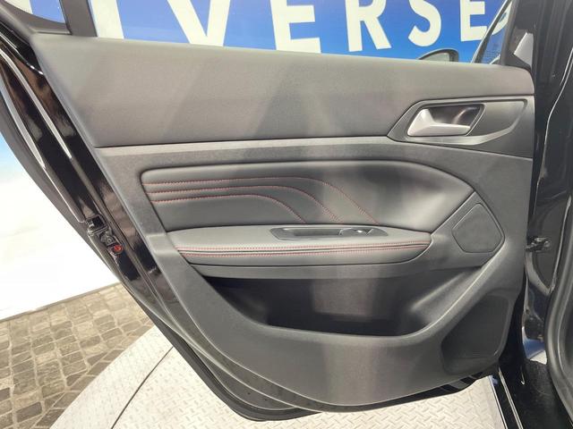 ３０８ ＧＴ　ブルーＨＤｉ　レーダークルコン　ＡｐｐｌｅＣａｒＰｌａｙ　ディーゼル車　バックカメラ　純正ナビ　オートデュアルエアコン　スマートキー　ＥＴＣ車載器　禁煙車　オートハイビーム　フルセグＴＶ　Ｂｌｕｅｔｏｏｔｈ（36枚目）