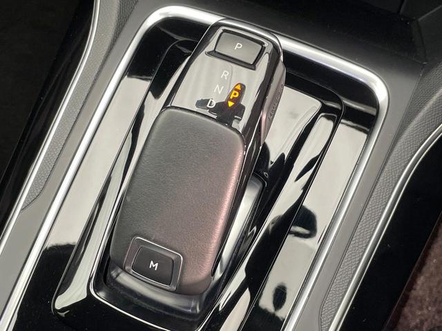 ３０８ ＧＴ　ブルーＨＤｉ　レーダークルコン　ＡｐｐｌｅＣａｒＰｌａｙ　ディーゼル車　バックカメラ　純正ナビ　オートデュアルエアコン　スマートキー　ＥＴＣ車載器　禁煙車　オートハイビーム　フルセグＴＶ　Ｂｌｕｅｔｏｏｔｈ（45枚目）