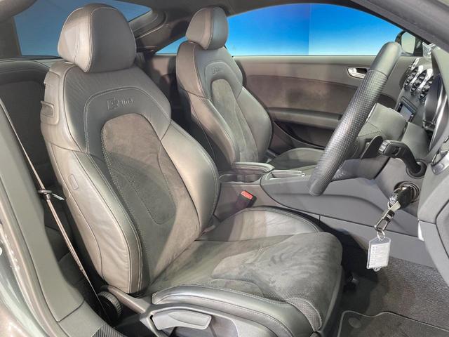 TTクーペ 1.8TFSI Sラインコンペティション 後期型 固定式リアスポイラー 専用19インチアルミホイール 赤キャリパー 革/アルカンターラコンビシート 純正ナビ HIDヘッドライト Bluetooth フルセグTV キーレス ETC車載器 禁煙車(9枚目)