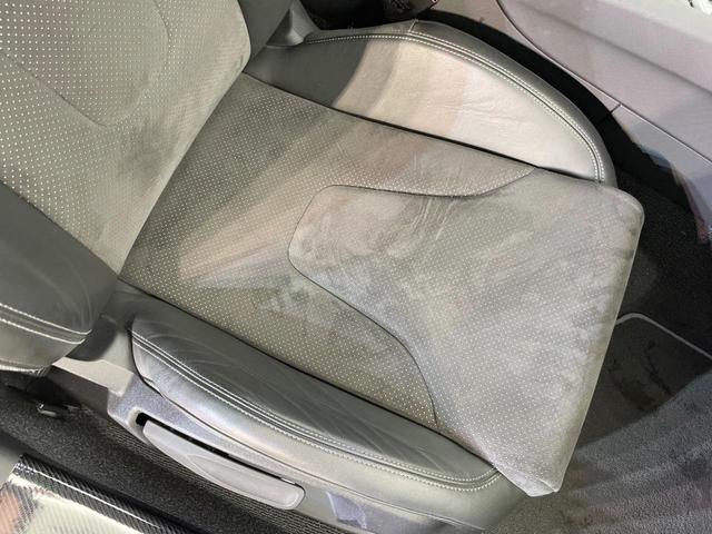 TTクーペ 1.8TFSI Sラインコンペティション 後期型 固定式リアスポイラー 専用19インチアルミホイール 赤キャリパー 革/アルカンターラコンビシート 純正ナビ HIDヘッドライト Bluetooth フルセグTV キーレス ETC車載器 禁煙車(23枚目)