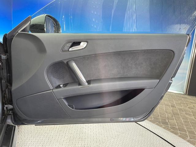TTクーペ 1.8TFSI Sラインコンペティション 後期型 固定式リアスポイラー 専用19インチアルミホイール 赤キャリパー 革/アルカンターラコンビシート 純正ナビ HIDヘッドライト Bluetooth フルセグTV キーレス ETC車載器 禁煙車(27枚目)