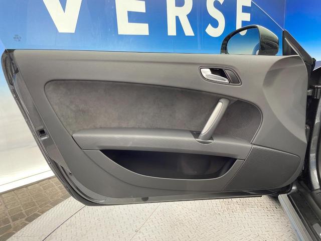 TTクーペ 1.8TFSI Sラインコンペティション 後期型 固定式リアスポイラー 専用19インチアルミホイール 赤キャリパー 革/アルカンターラコンビシート 純正ナビ HIDヘッドライト Bluetooth フルセグTV キーレス ETC車載器 禁煙車(28枚目)