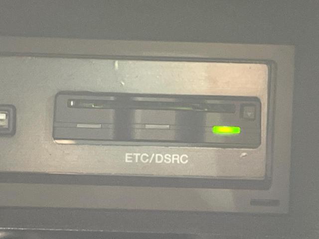 TTクーペ 1.8TFSI Sラインコンペティション 後期型 固定式リアスポイラー 専用19インチアルミホイール 赤キャリパー 革/アルカンターラコンビシート 純正ナビ HIDヘッドライト Bluetooth フルセグTV キーレス ETC車載器 禁煙車(33枚目)