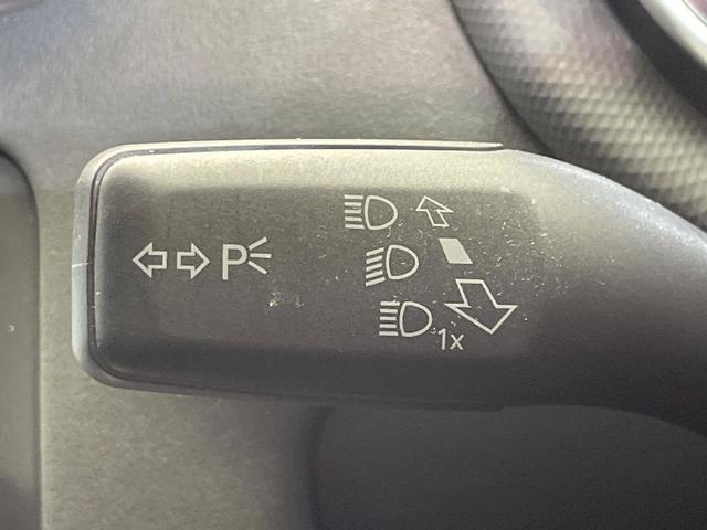 TTクーペ 1.8TFSI Sラインコンペティション 後期型 固定式リアスポイラー 専用19インチアルミホイール 赤キャリパー 革/アルカンターラコンビシート 純正ナビ HIDヘッドライト Bluetooth フルセグTV キーレス ETC車載器 禁煙車(42枚目)