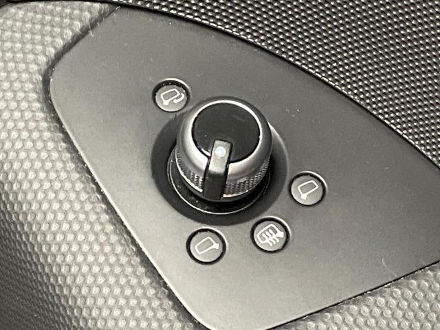 TTクーペ 1.8TFSI Sラインコンペティション 後期型 固定式リアスポイラー 専用19インチアルミホイール 赤キャリパー 革/アルカンターラコンビシート 純正ナビ HIDヘッドライト Bluetooth フルセグTV キーレス ETC車載器 禁煙車(44枚目)