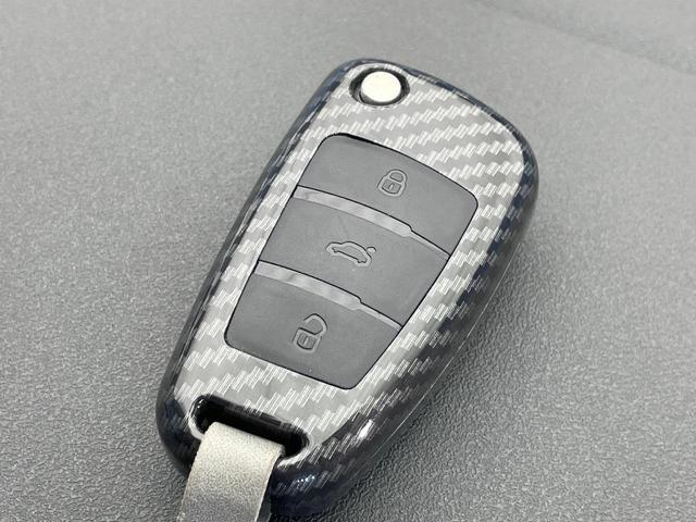 TTクーペ 1.8TFSI Sラインコンペティション 後期型 固定式リアスポイラー 専用19インチアルミホイール 赤キャリパー 革/アルカンターラコンビシート 純正ナビ HIDヘッドライト Bluetooth フルセグTV キーレス ETC車載器 禁煙車(45枚目)