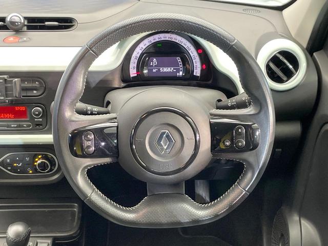 トゥインゴ ラ・パリジェンヌ　キャンバストップ　１３０台限定特別仕様車　禁煙車　バックカメラ　リアコーナーセンサー　前席シートヒーター　ＥＴＣ車載器　クルーズコントロール　ｂｌｕｅｔｏｏｔｈ接続　オートライト　オートエアコン　チェック柄コンビシート（11枚目）