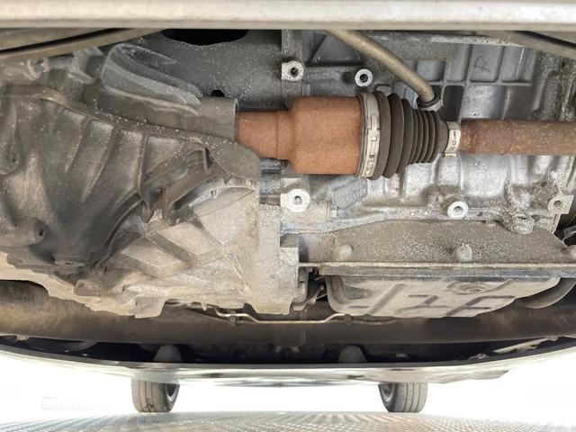 トゥインゴ ラ・パリジェンヌ　キャンバストップ　１３０台限定特別仕様車　禁煙車　バックカメラ　リアコーナーセンサー　前席シートヒーター　ＥＴＣ車載器　クルーズコントロール　ｂｌｕｅｔｏｏｔｈ接続　オートライト　オートエアコン　チェック柄コンビシート（19枚目）
