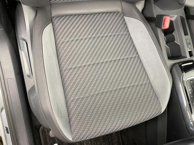 Ｔ－ロック ＴＤＩ　Ｒライン　レーダークルーズコントロール　バックカメラ　ブラインドスポットアシスト　アップルカープレイ　デジタルコックピッドプロ　ＬＥＤヘッドライト　オートハイビーム　パワーバックドア　スマートキー　純正ナビ（34枚目）