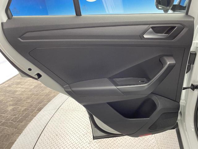 Ｔ－ロック ＴＤＩ　Ｒライン　レーダークルーズコントロール　バックカメラ　ブラインドスポットアシスト　アップルカープレイ　デジタルコックピッドプロ　ＬＥＤヘッドライト　オートハイビーム　パワーバックドア　スマートキー　純正ナビ（38枚目）